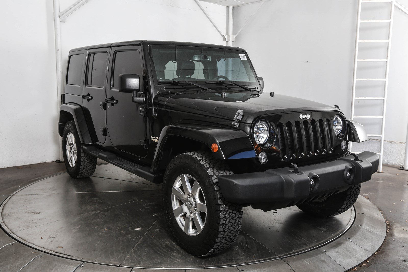 Pre-Owned 2015 Jeep Wrangler Unlimited Sahara 4D Sport Utility in ...