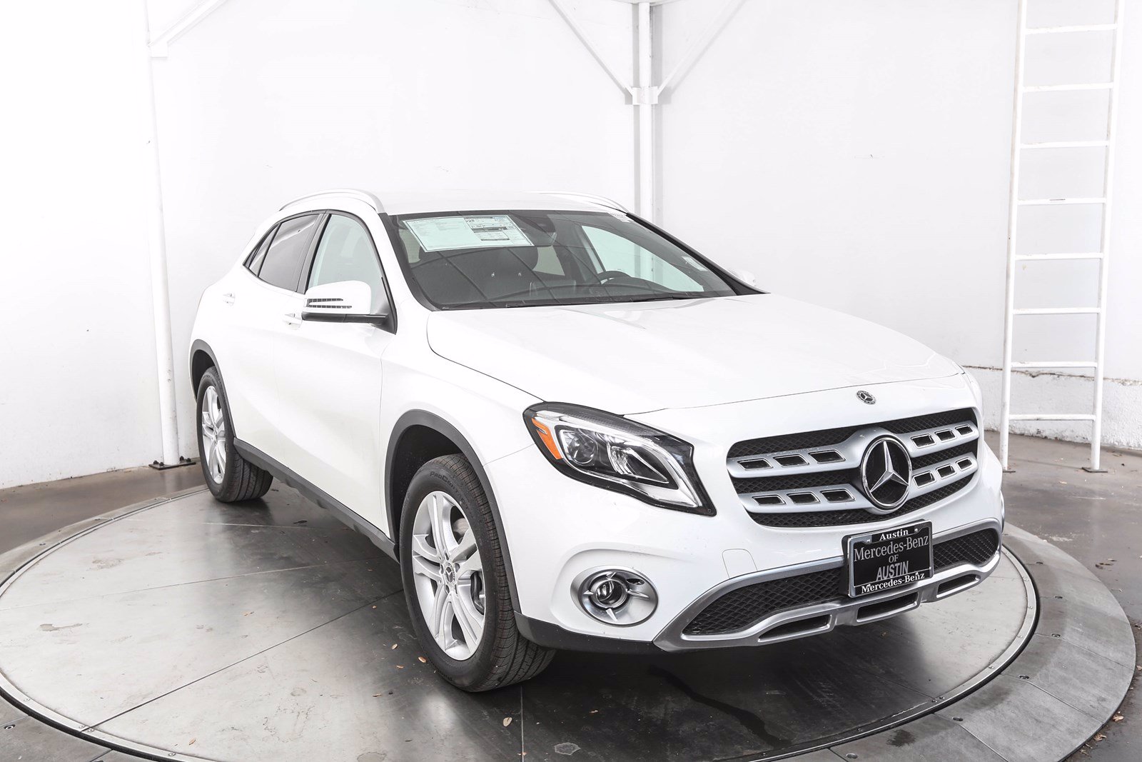 Pre Owned Mercedes Benz Gla Gla 250 Suv In Austin Ml607 Mercedes Benz Of Austin