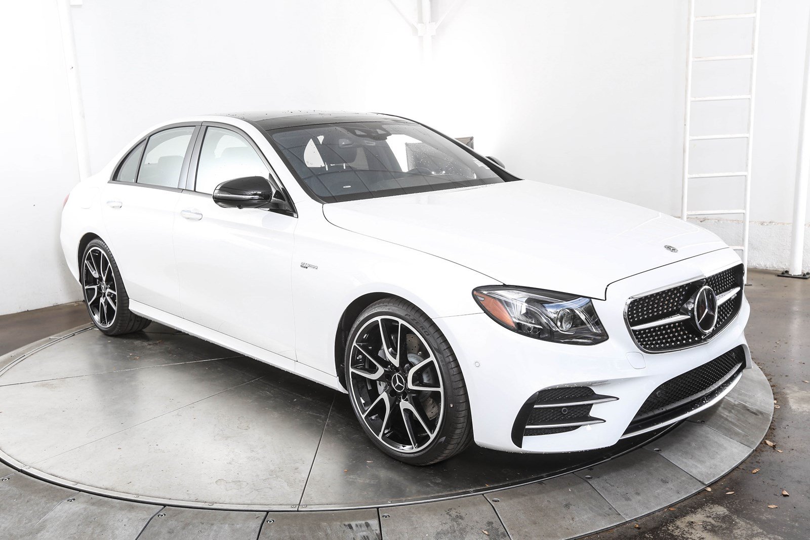 New 2018 Mercedes-Benz E-Class AMG® E 43 Sedan SEDAN in Austin #M58471 | Mercedes-Benz of Austin